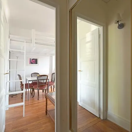 Appartamento Bright Studio In Luxe Residential Building Parigi