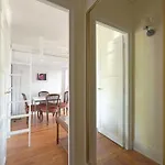 Bright Studio In Luxe Residential Building